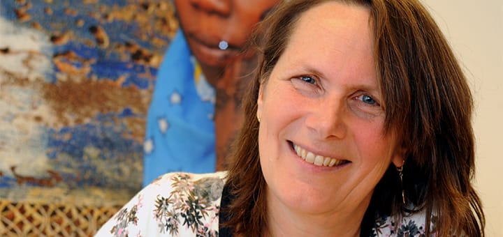 Hoogleraar Maria van den Muijsenbergh: “Zet in op positieve benadering in spreekkamer”